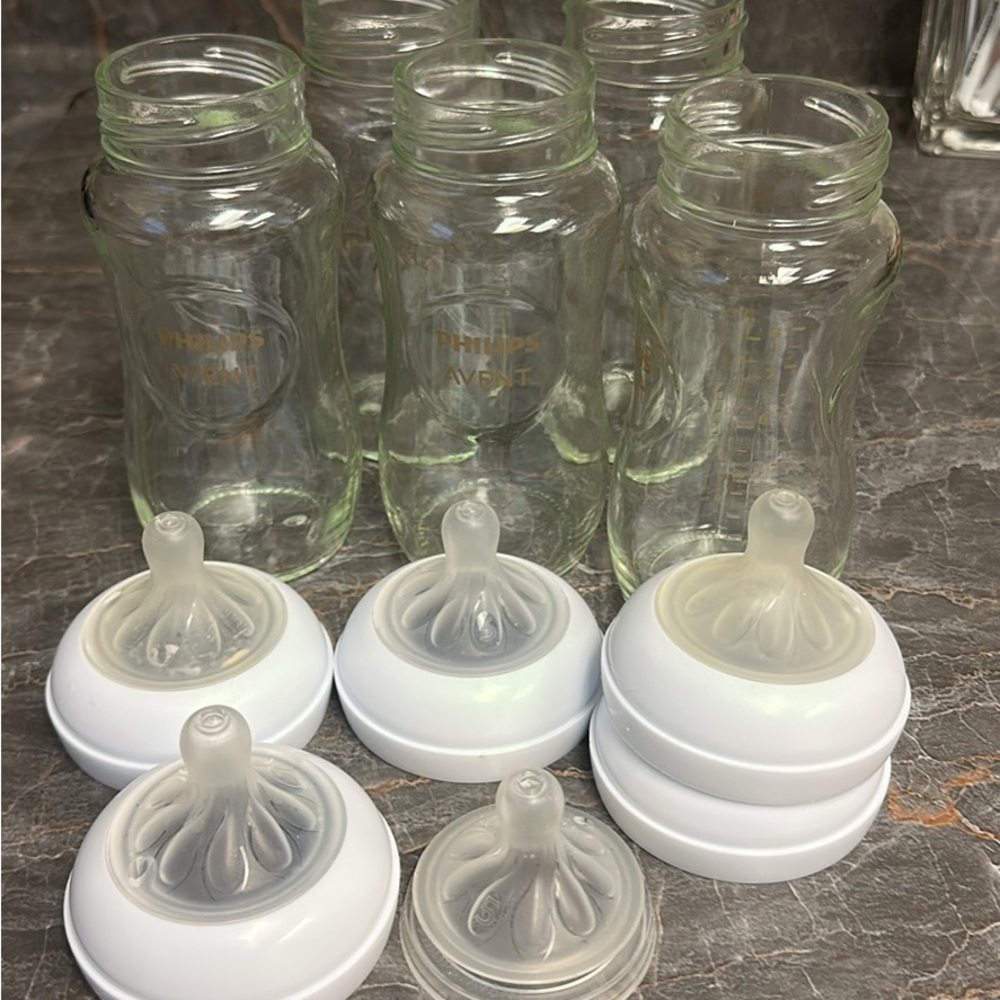 Philips Avent Glass Baby Bottles with Nipples